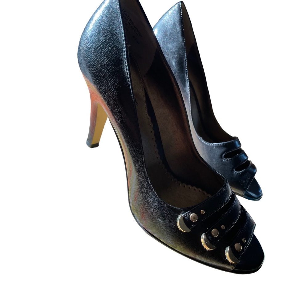 Black leather vintage Frank Sarato heels . Vintage heels Preloved .